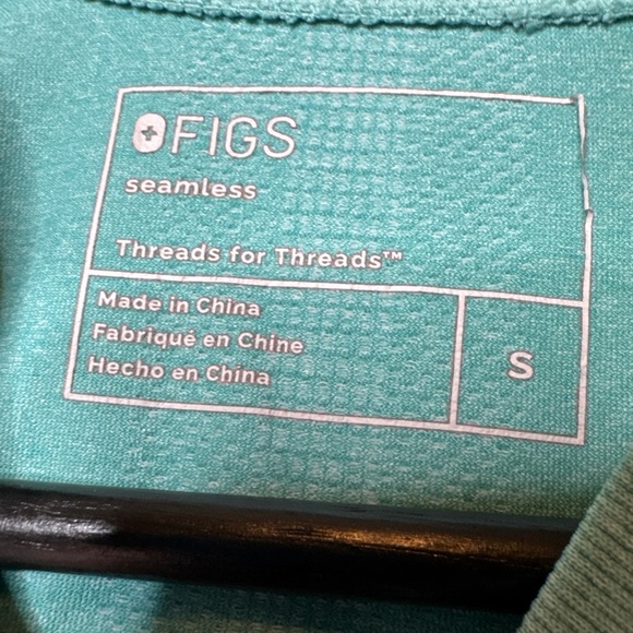 FIGS Limited Hydrogreen Underscrub Salta Seamless Long Sleeve Performance, Small - Picture 5 of 10